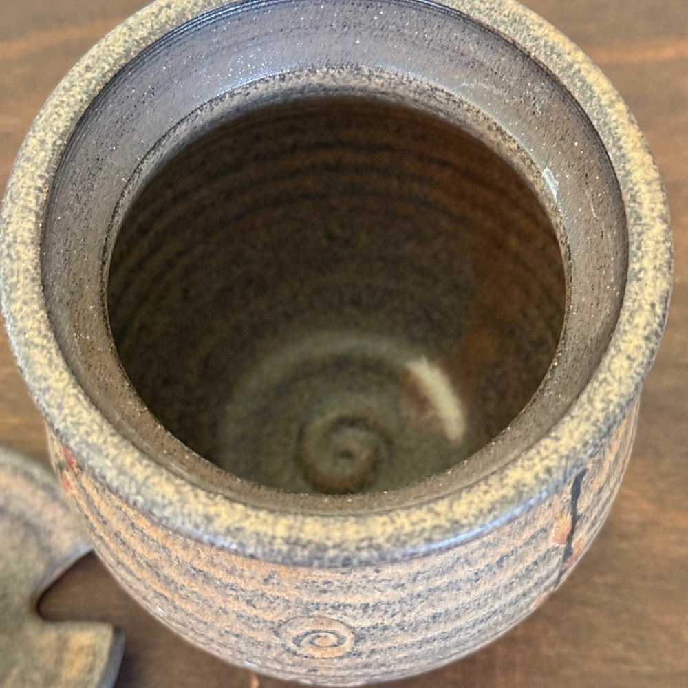 Studio Pottery Honey Pot with Lid and Wooden Dipper Brown Ribbed Floral PC Mark - Picture 5 of 7